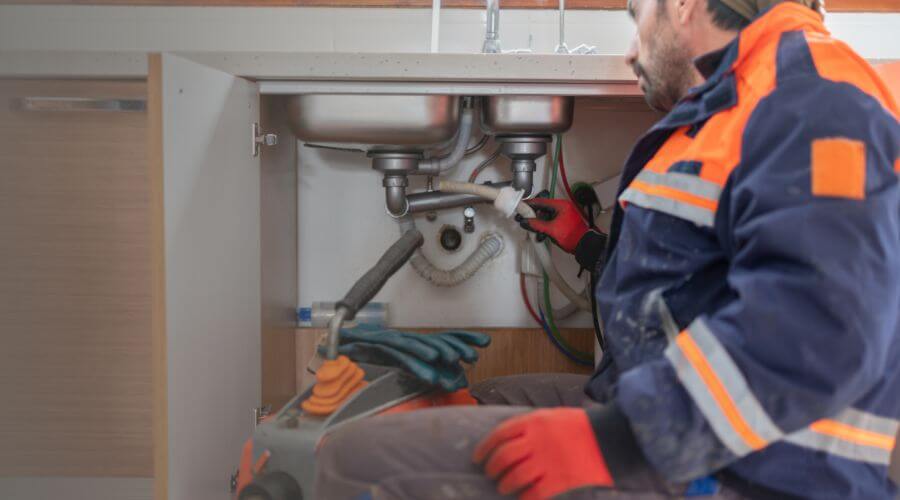 Descale Tankless Water Heater in Colon, NE